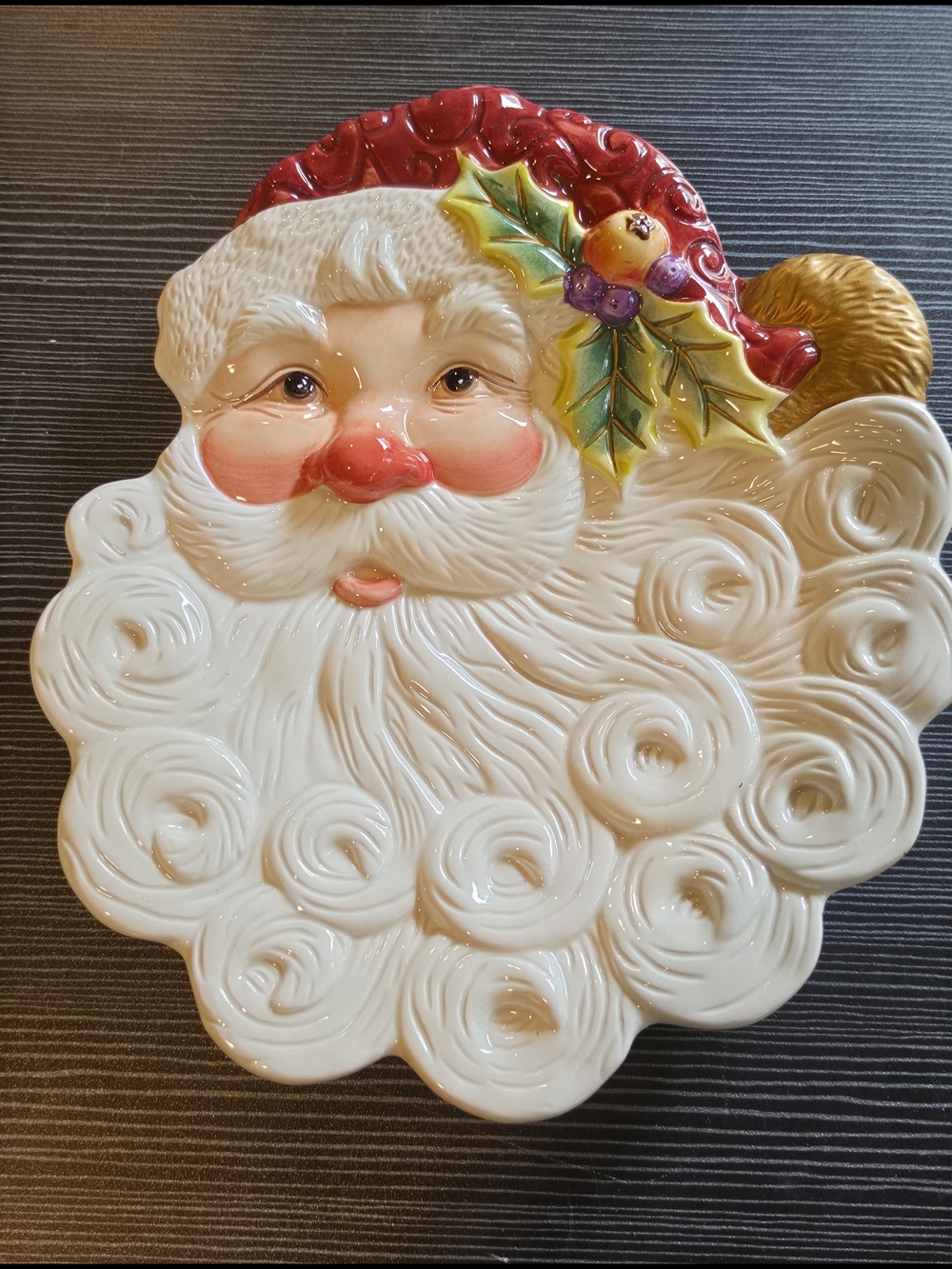 Fitz and Floyd Ceramic Santa Face Plate in Red, White, Green, Gold